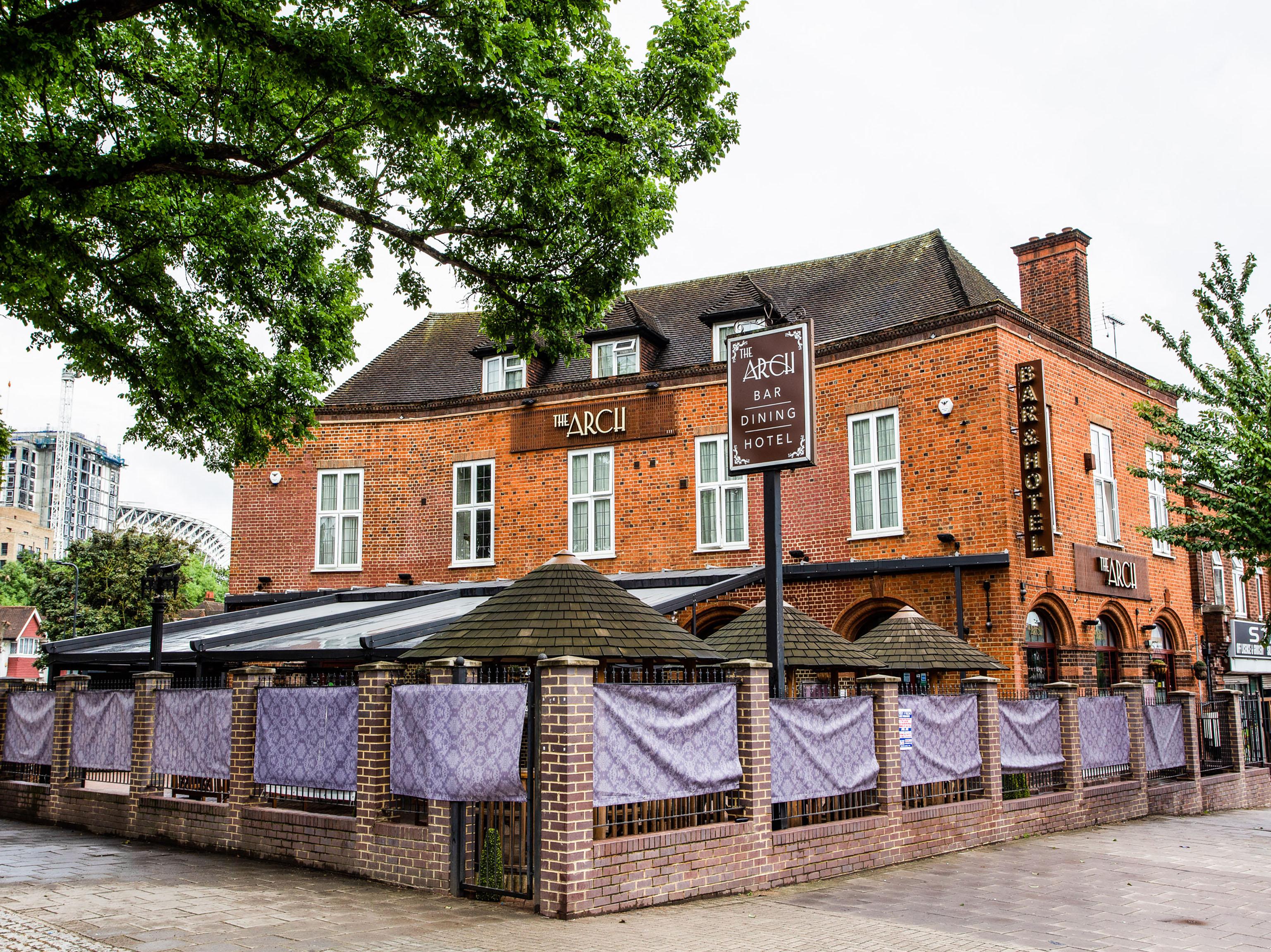 Oyo The Arch, Wembly Stadium Hotel London Bagian luar foto